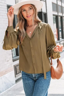 Camel Bluse mit Bindekragen und Puffärmeln