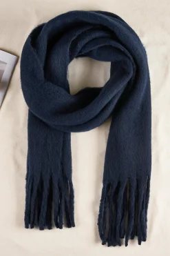 Marineblauer langer Schal mit Fransenbesatz
