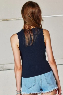 Marineblaues Tank-Top mit Salatkanten