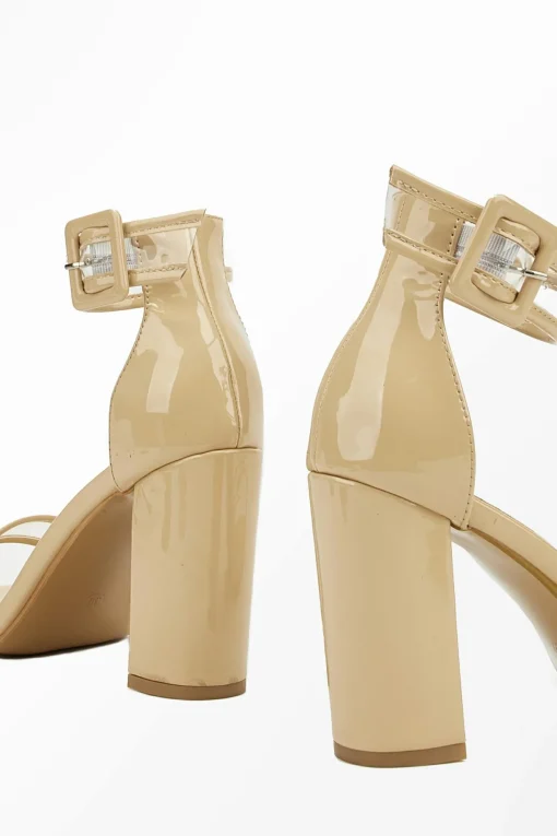 Nudefarbene Riemchensandalen mit Absatz